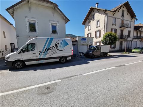 Remplacement de pare-brise sur Ligier